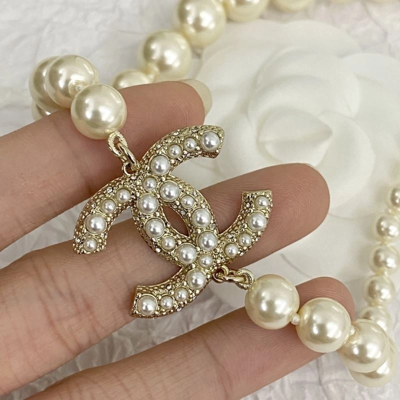 SportInspired Chxnxl Brooches 292349