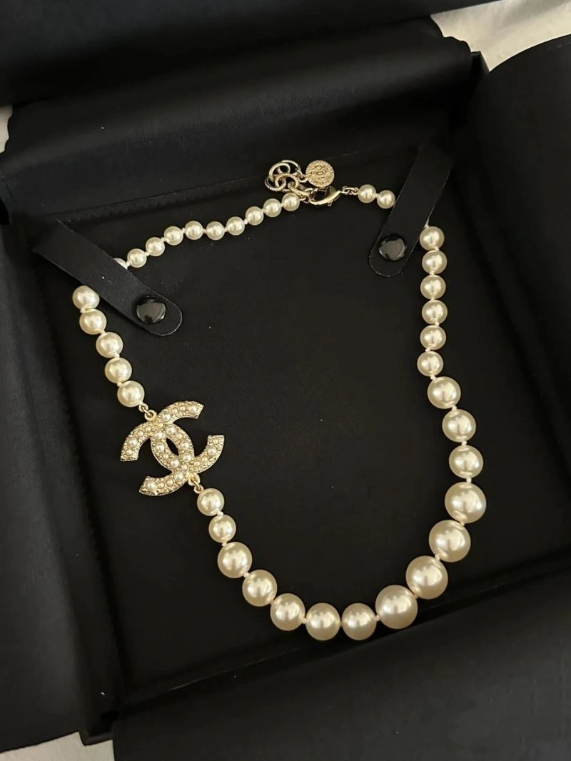 SportInspired Chxnxl Brooches 292349