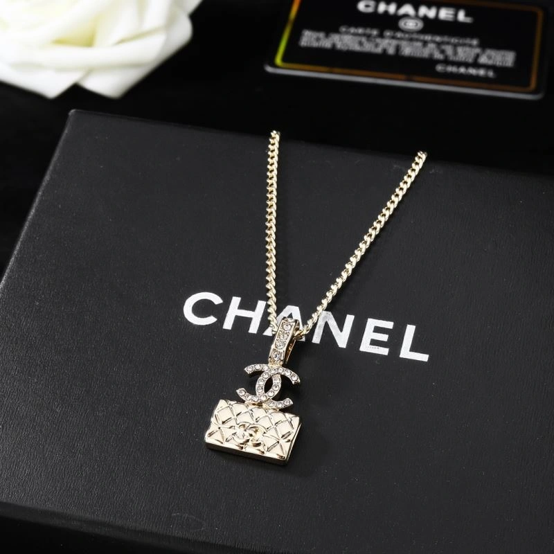 StreetReady Chxnxl Brooches 292340
