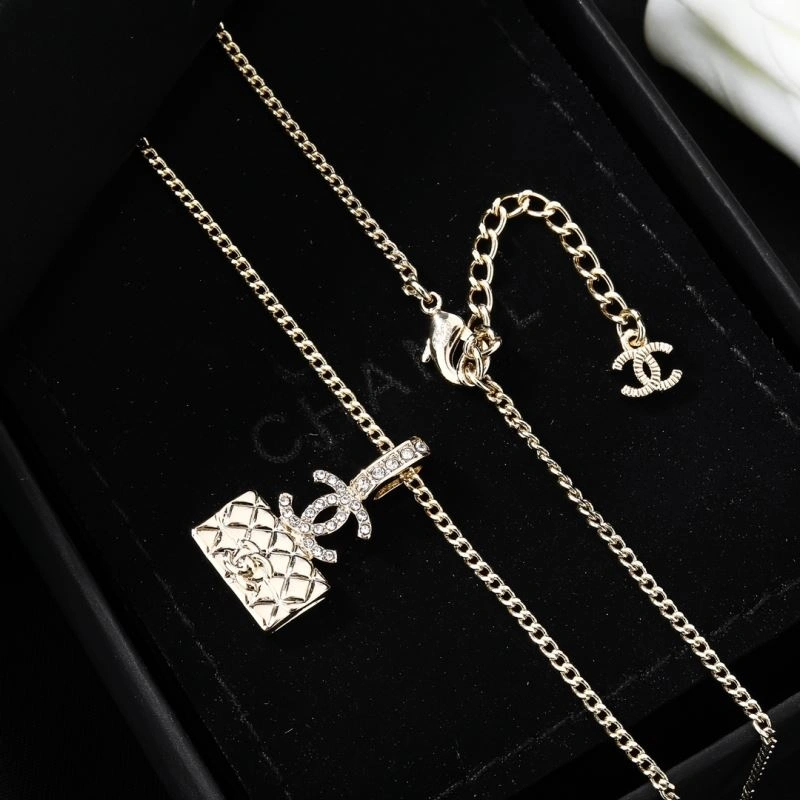 StreetReady Chxnxl Brooches 292340