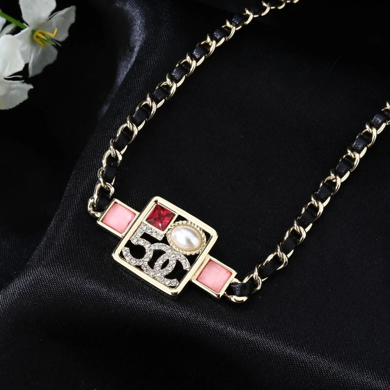 Chxnxl Brooches Sleek 292344