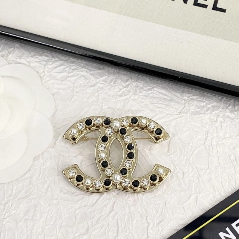 NewStyle Chxnxl Brooches 292333