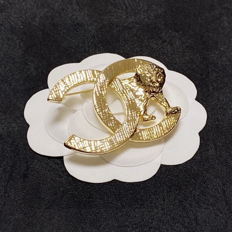 Timeless Chxnxl Brooches 292330