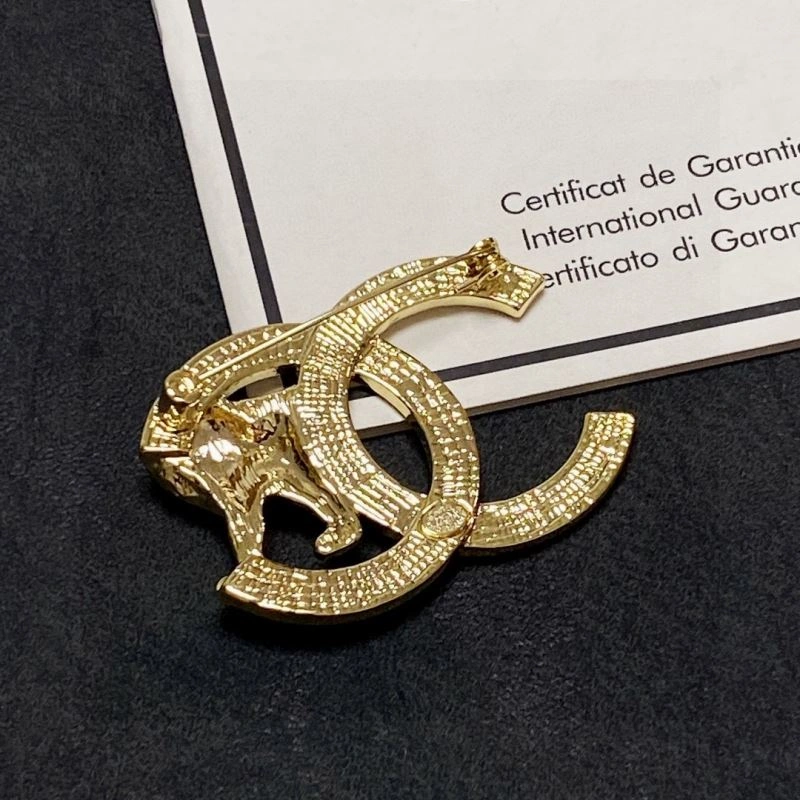 Timeless Chxnxl Brooches 292330