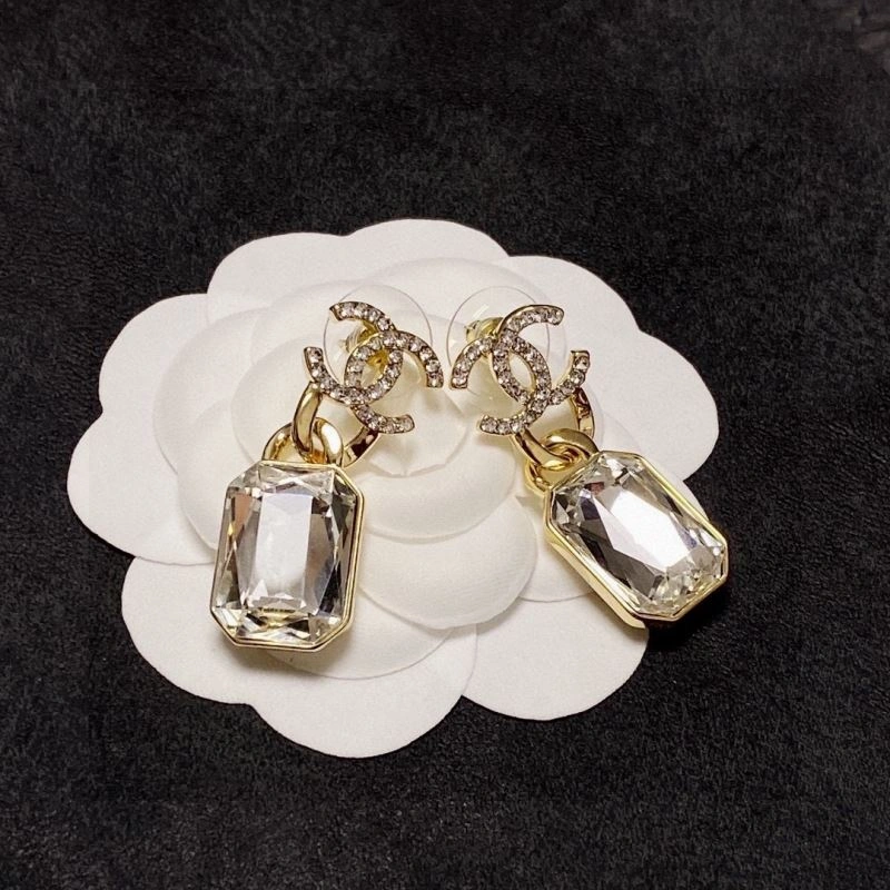 Minimalist Chxnxl Earrings 291053