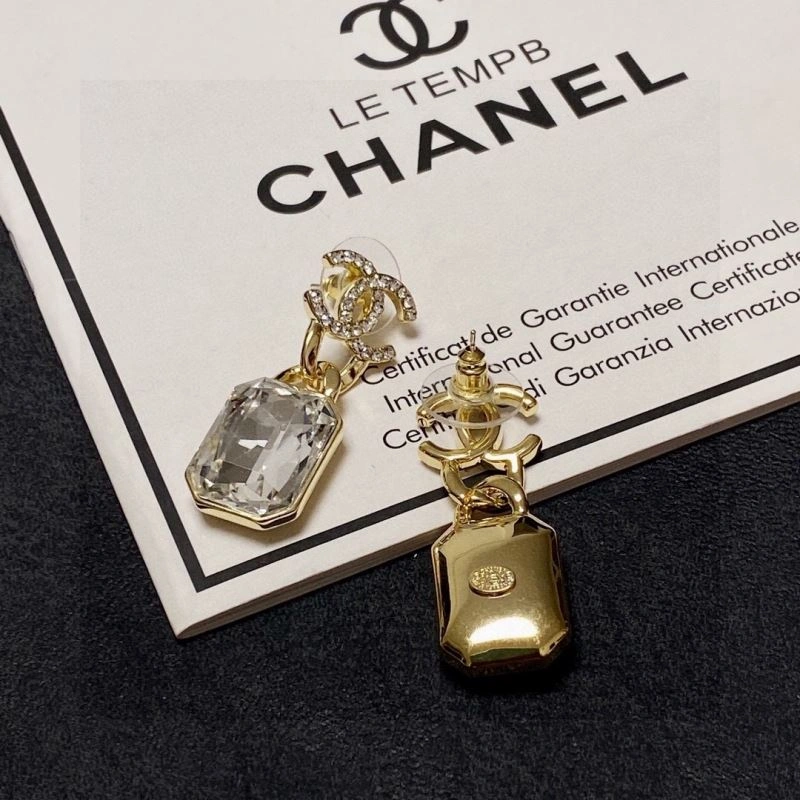 Minimalist Chxnxl Earrings 291053