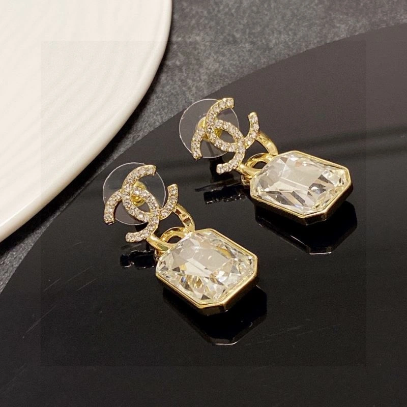 Minimalist Chxnxl Earrings 291053
