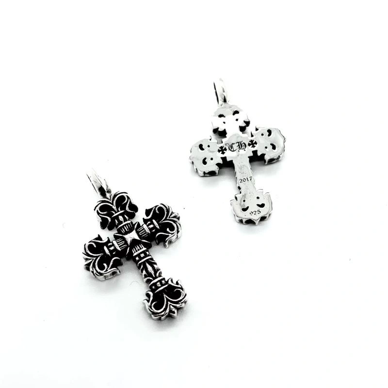 EasyMatch Chrxmx Hxxrts Necklaces 300543