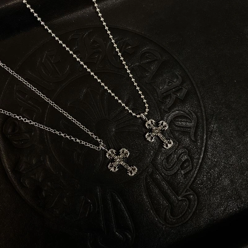 EasyMatch Chrxmx Hxxrts Necklaces 300543