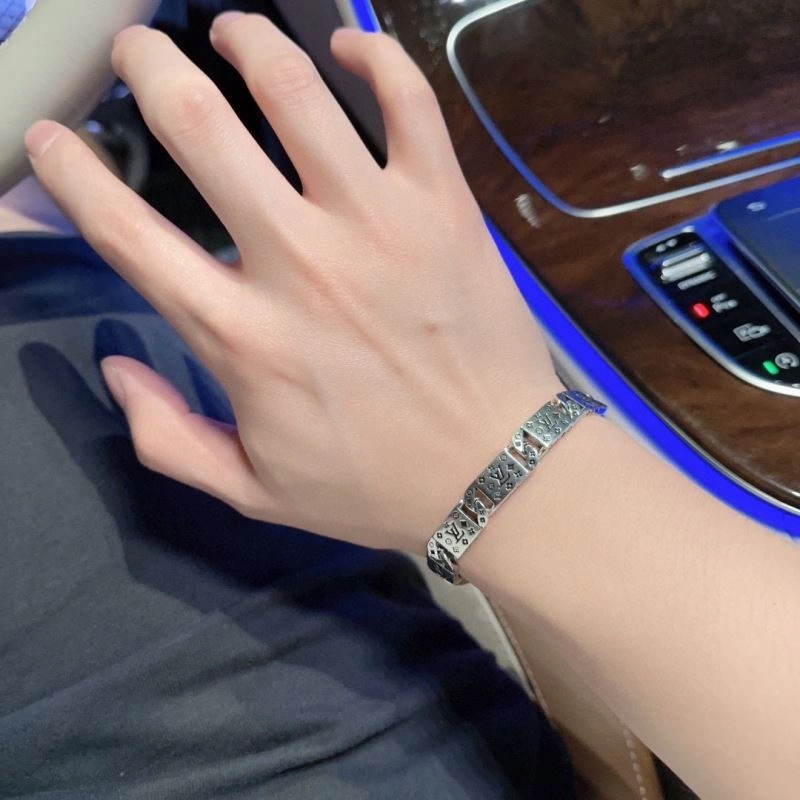 Functional LX Bracelets 311799