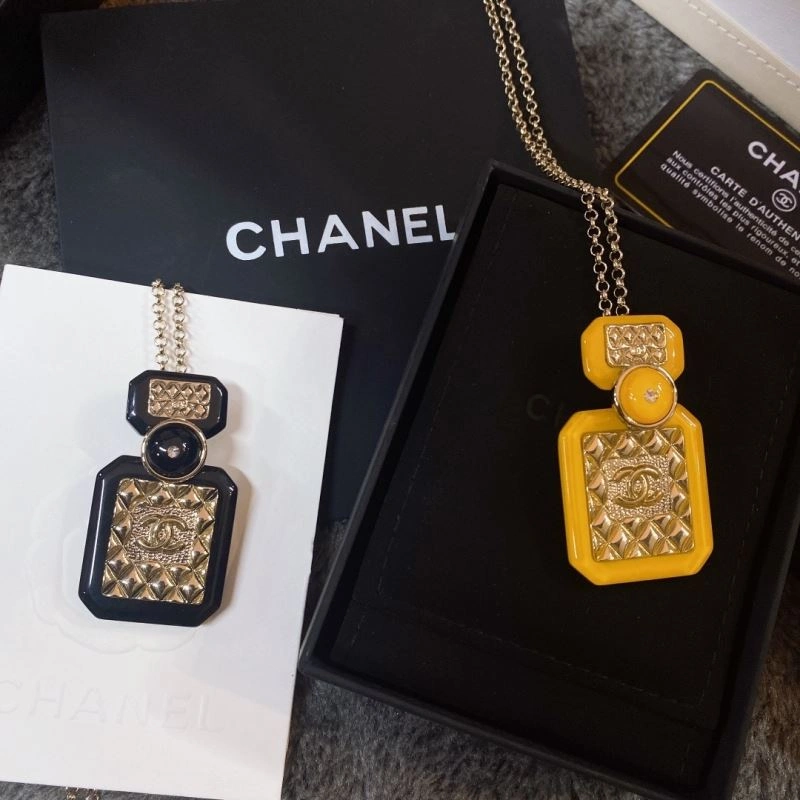DailyWear Chxnxl Brooches 292320