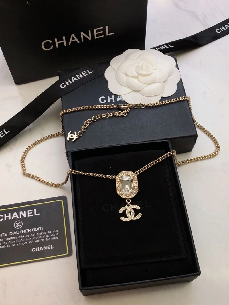 Affordable Chxnxl Brooches 292314