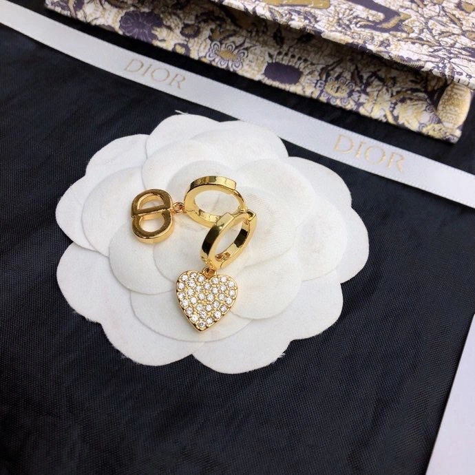 Soft Christian Dxxr Earrings 295242