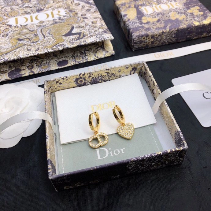 Soft Christian Dxxr Earrings 295242