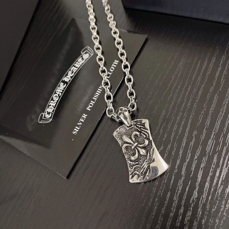 Unique Chrxmx Hxxrts Necklaces 300538