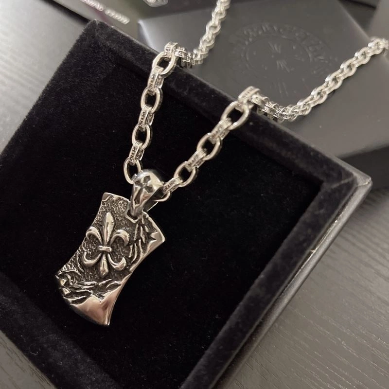 Unique Chrxmx Hxxrts Necklaces 300538