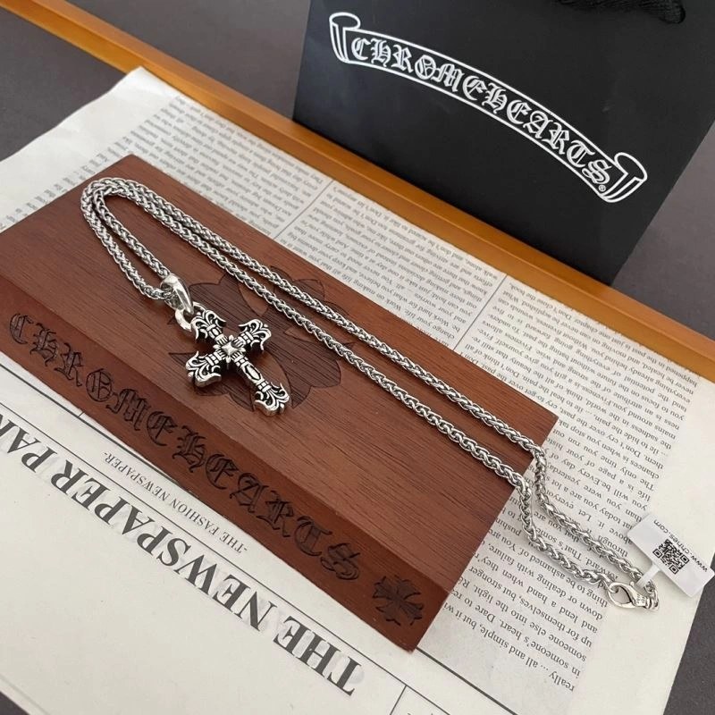 ModernLook Chrxmx Hxxrts Necklaces 300535