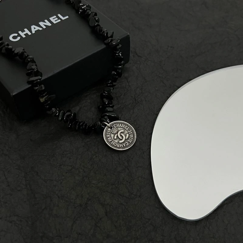 HighQuality Chxnxl Brooches 292310