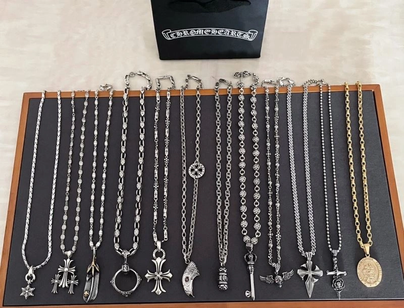 Flexible Chrxmx Hxxrts Necklaces 300527