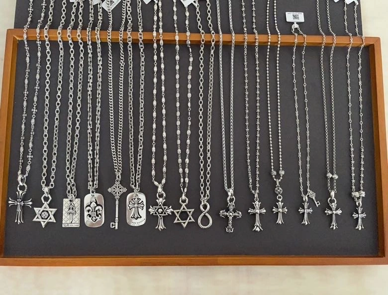Chrxmx Hxxrts Necklaces Comfortable 300496