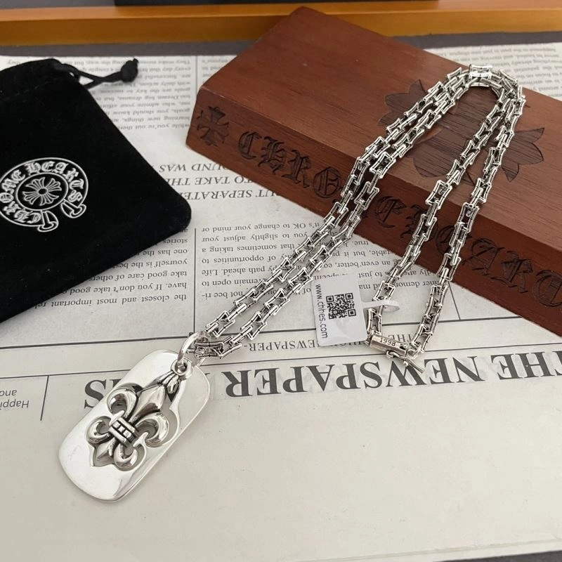 Sophisticated Chrxmx Hxxrts Necklaces 300506