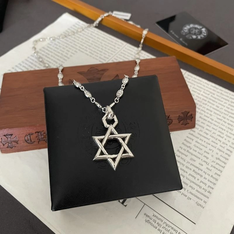 Cozy Chrxmx Hxxrts Necklaces 300503