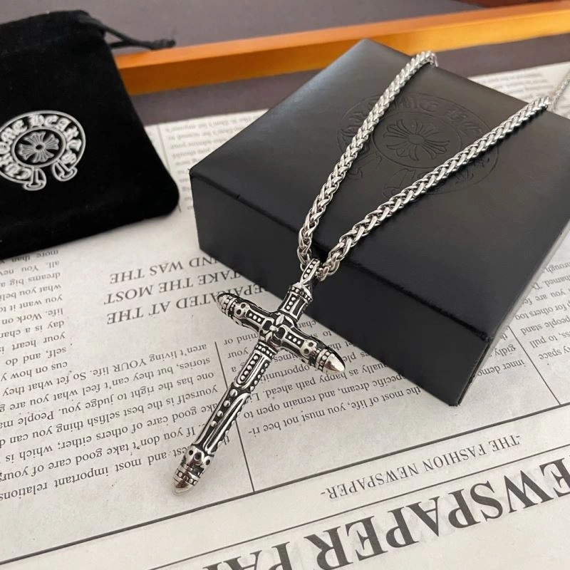 GoAnywhere Chrxmx Hxxrts Necklaces 300513