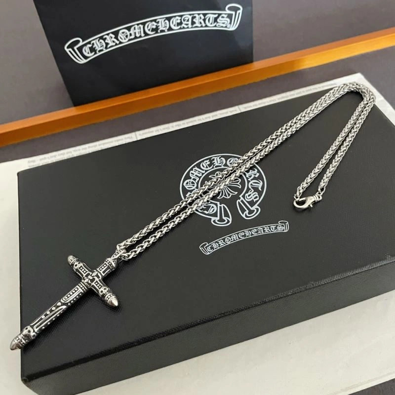 GoAnywhere Chrxmx Hxxrts Necklaces 300513