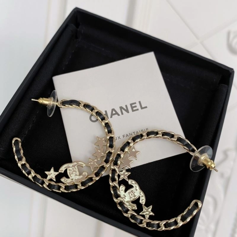 Fashionable Chxnxl Earrings 291003