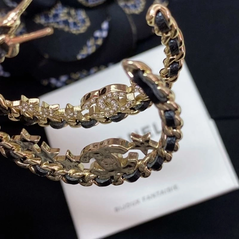 Fashionable Chxnxl Earrings 291003