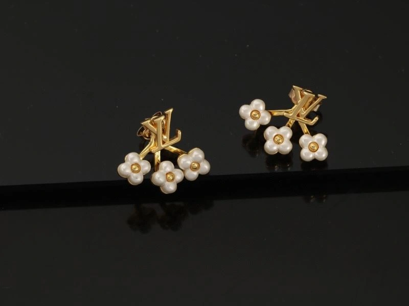 Reliable LX Brooches 311681