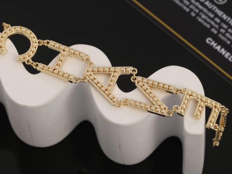 Refined Chxnxl Brooches 292300