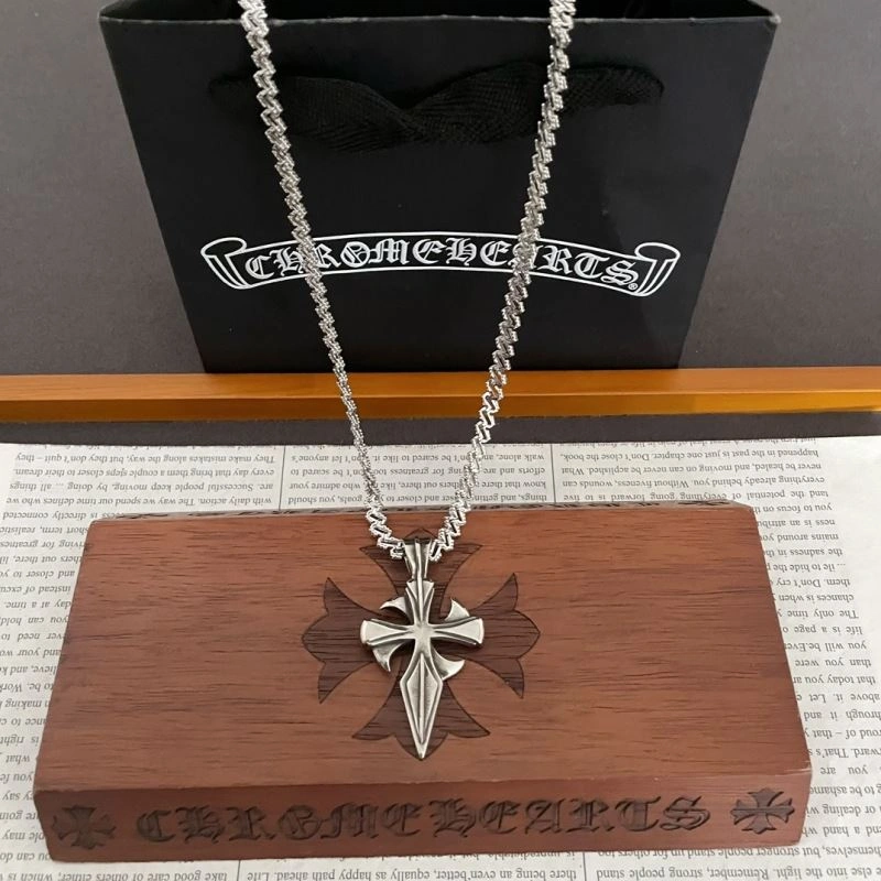 Affordable Chrxmx Hxxrts Necklaces 300497