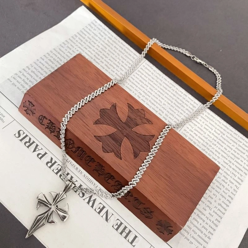 Affordable Chrxmx Hxxrts Necklaces 300497
