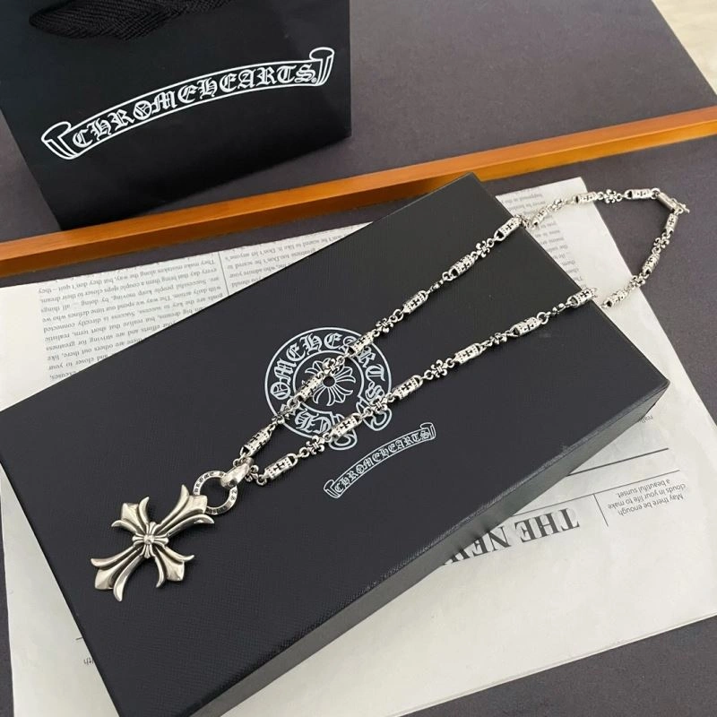 Comfortable Chrxmx Hxxrts Necklaces 300518