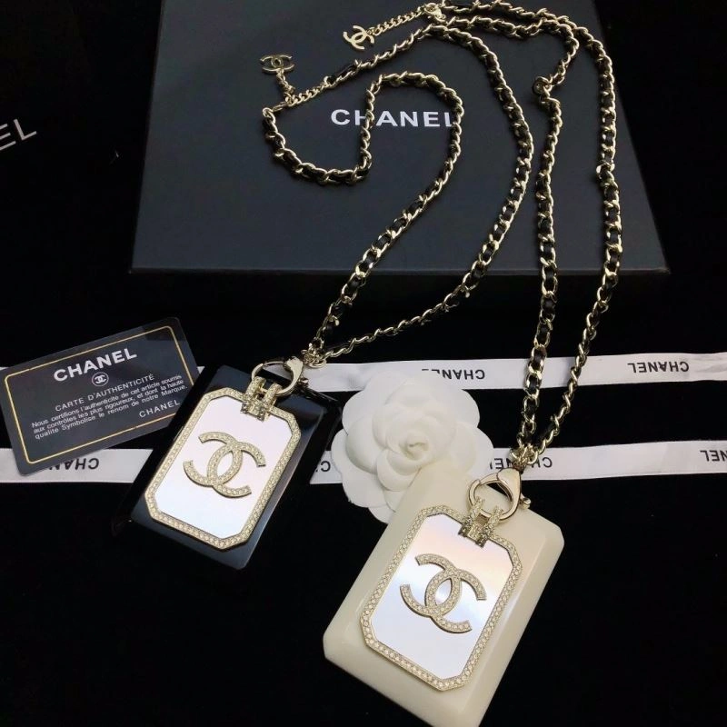 StreetReady Chxnxl Brooches 292299