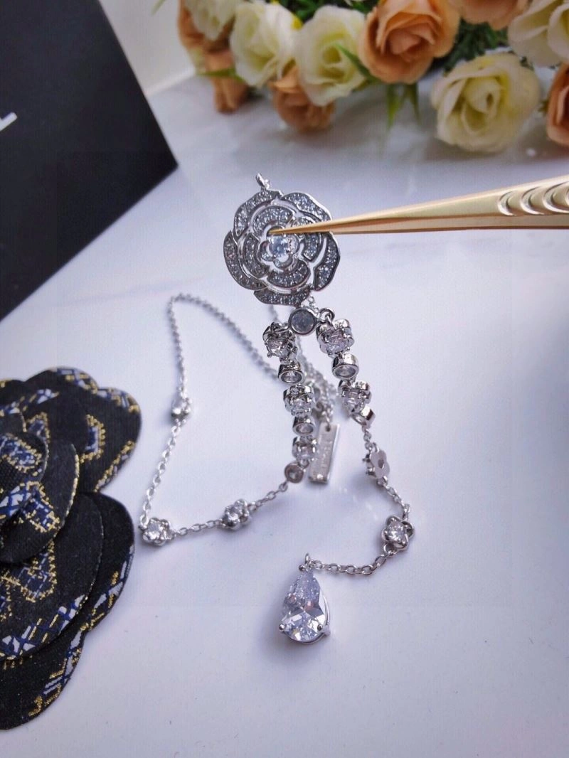 Chxnxl Brooches WellDesigned 292285