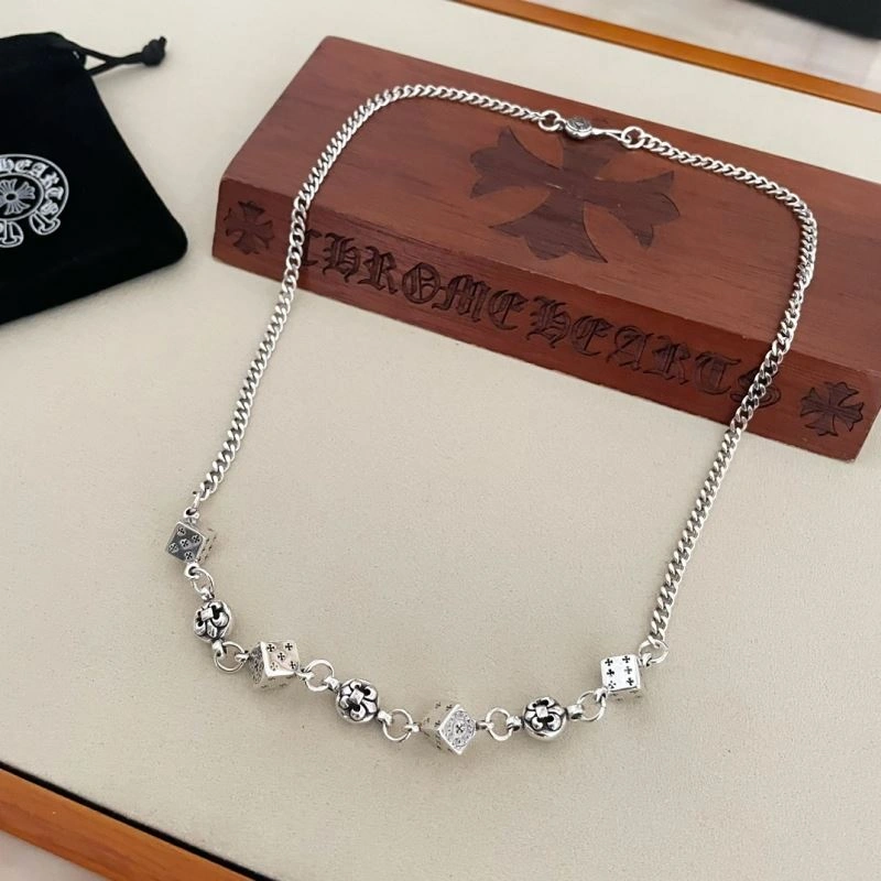 Chrxmx Hxxrts Necklaces Minimalist 300499