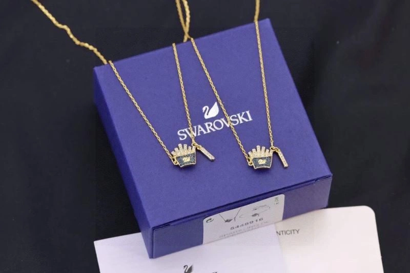 Swxrxvski Necklaces Lightweight 315147