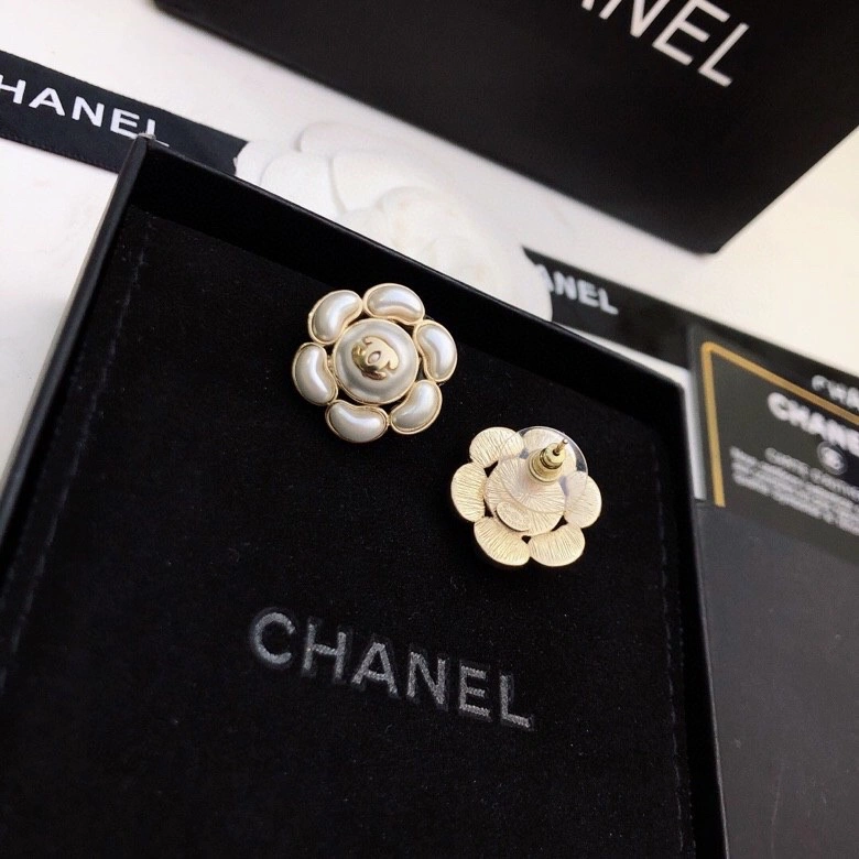 Sleek Chxnxl Earrings 290970