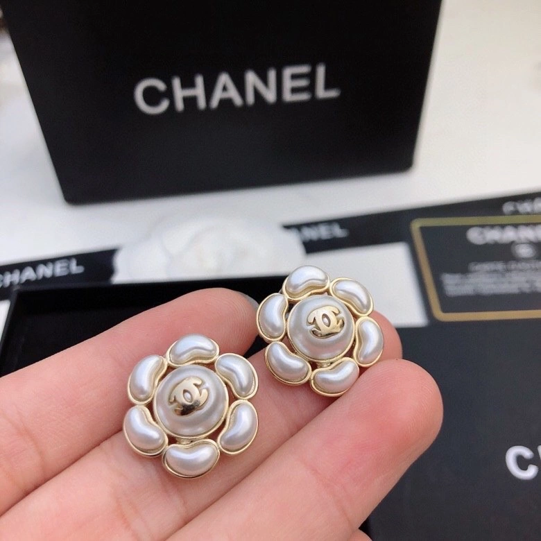 Sleek Chxnxl Earrings 290970