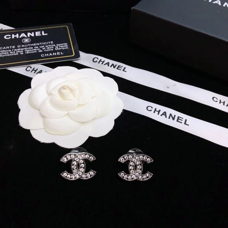 Resilient Chxnxl Earrings 290967