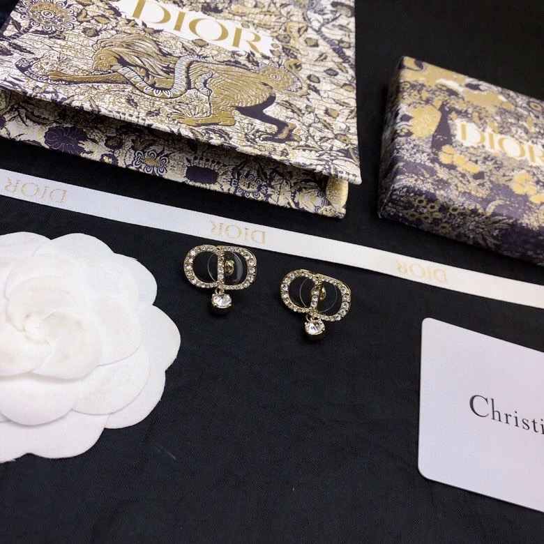 Minimalist Christian Dxxr Earrings 295222