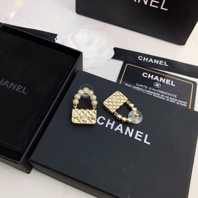 EyeCatching Chxnxl Earrings 290953