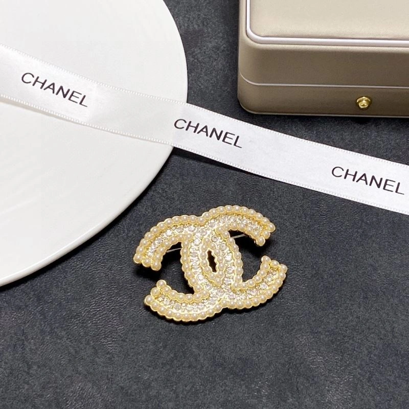 Affordable Chxnxl Brooches 292288