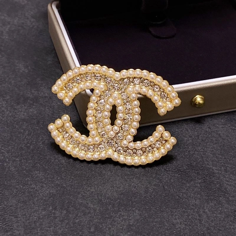 Affordable Chxnxl Brooches 292288