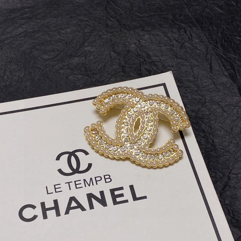 Affordable Chxnxl Brooches 292288