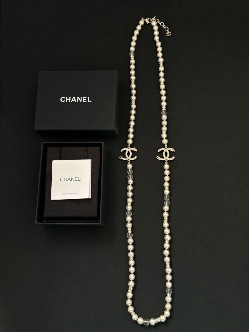 Minimalist Chxnxl Brooches 292272