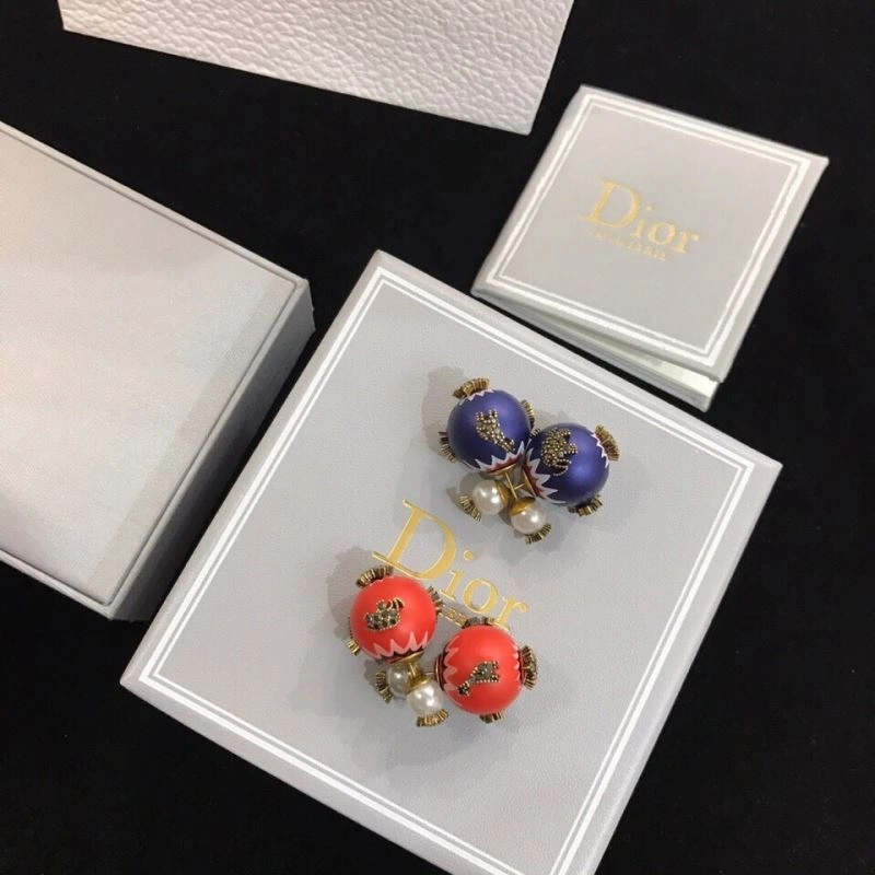 Refined Christian Dxxr Earrings 295213