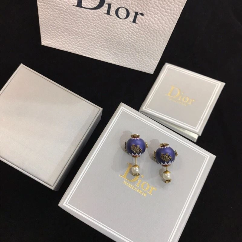 Refined Christian Dxxr Earrings 295213